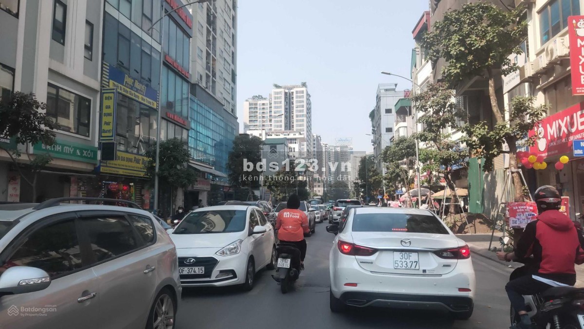 Loa hậu phố Nhuệ Giang Nguyễn Trãi, Hà Đông, DT 39m2*5T mới, 1 nhà ra ô tô đỗ giá chỉ 4.3 tỷ