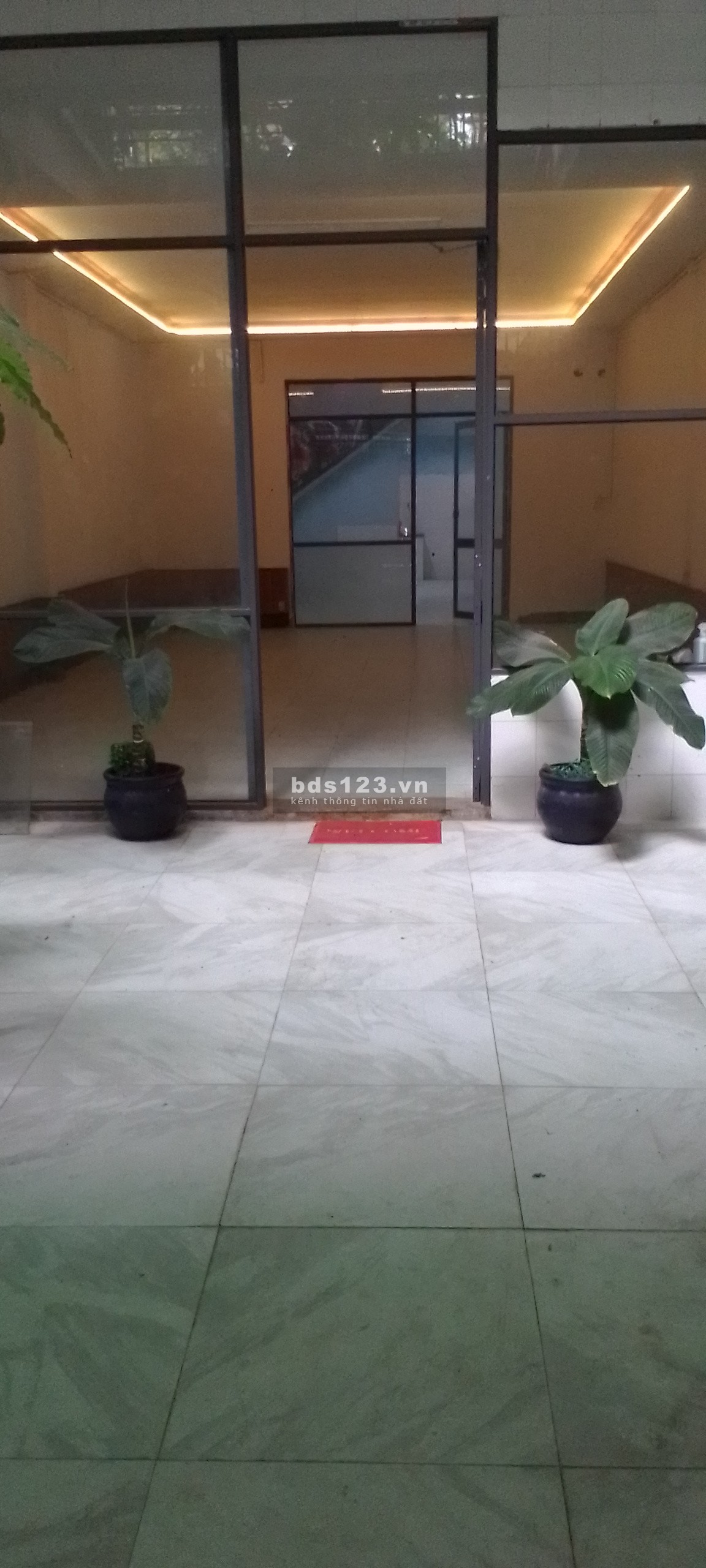 Cho thuê mặt bằng kinh doanh diện tích 160 m² trung tâm thành phố