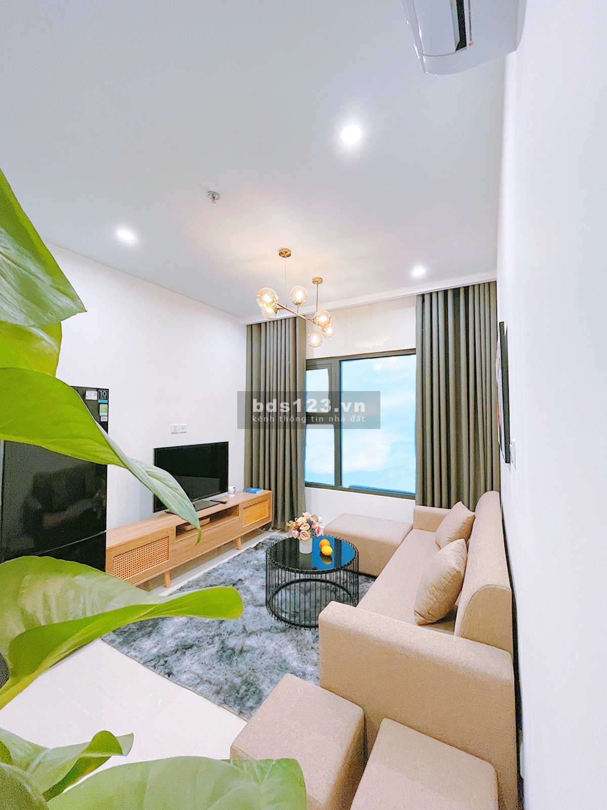 Vinhomes Smart City cho thuê chung cư cao cấp giá chỉ từ 5 triệu/tháng. Liên hệ ngay: 0877.28.6688