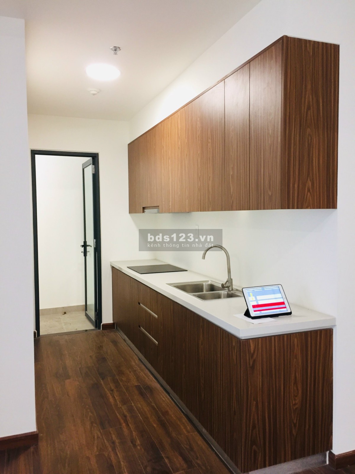 Cần cho thuê căn hộ 75m2 Akari City - mặt tiền Võ Văn Kiệt, Bình Tân- cách Aeonmall Bình Tân 10p