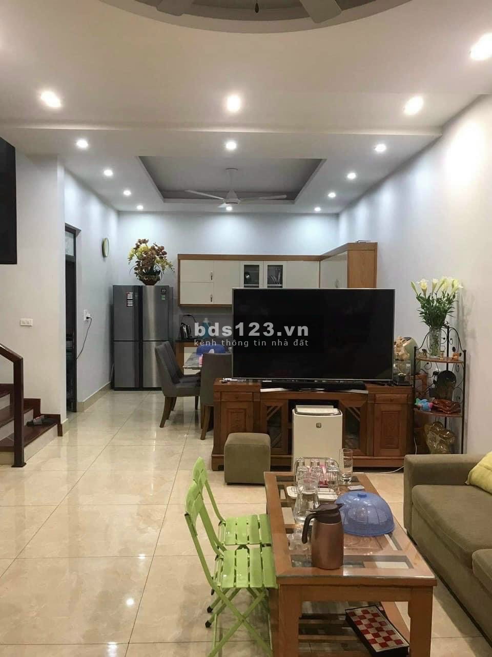 Cần bán nhà biệt thự mini mặt phố Đoàn Thượng diện tích 95m2 mặt tiền rộng 7,6m .