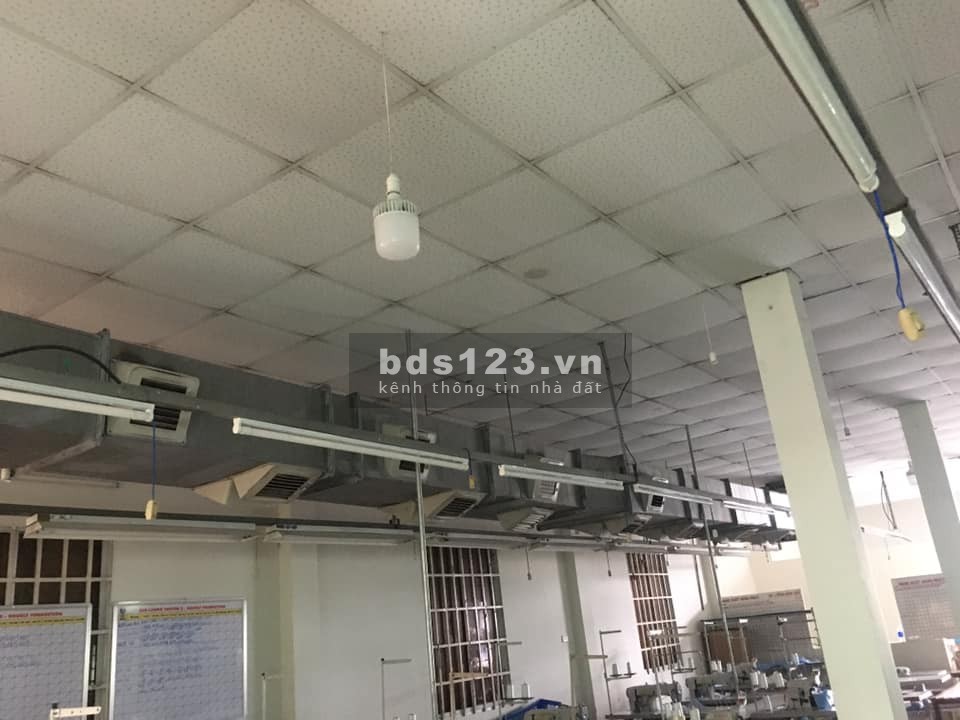 Cho thuê xưởng may có sẵn máy may, diện tích 800m2, có văn phòng sẵn