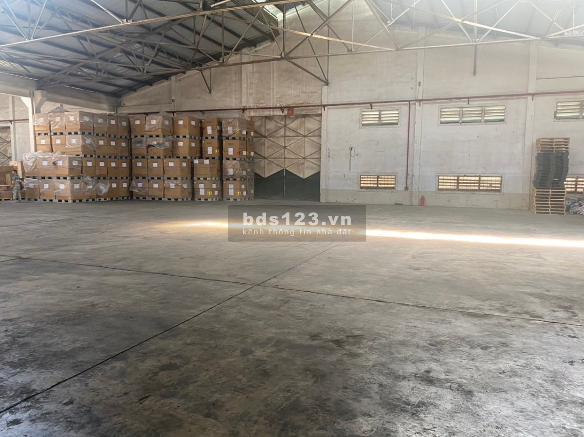 Cho thuê kho 1500m2 DT 743B, Tân Đông Hiệp, Dĩ An, Bình Dương