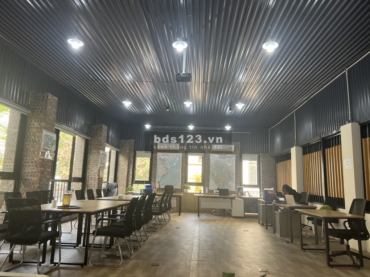 Cho thuê MBKD mặt phố Trần Cung,Cầu Giấy .230m,mt 18m,lô góc