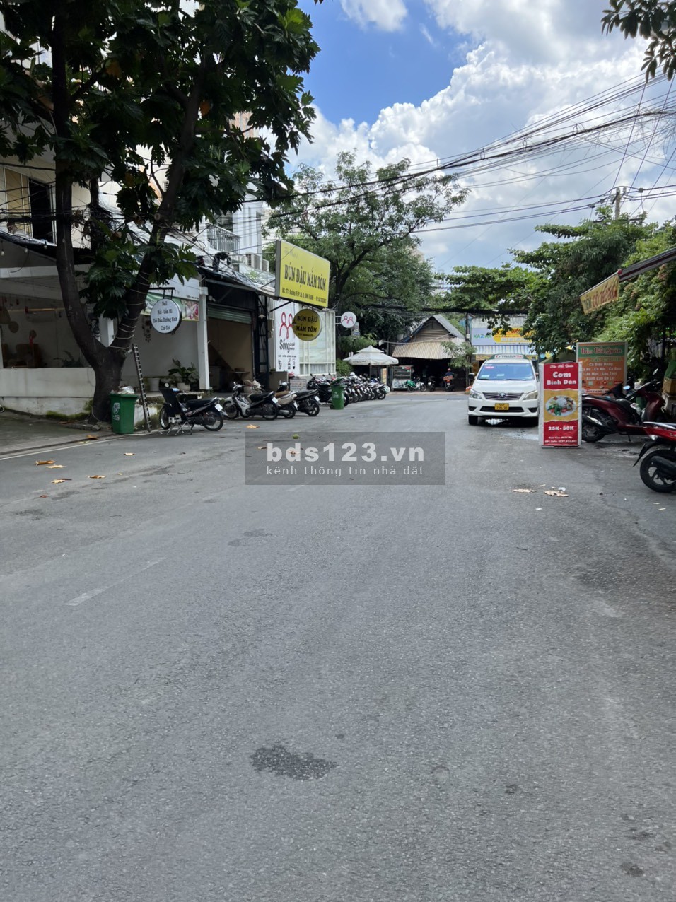 Cho thuê văn phòng 80m2 mới xây quận Bình Thạnh.