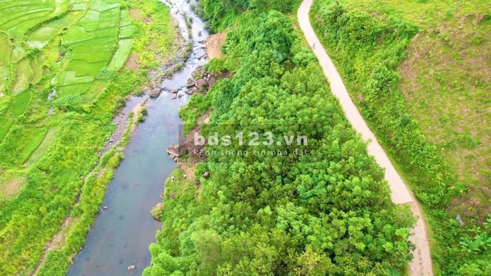 Đất Bám Suối tay chạm nước tại Kim Bôi