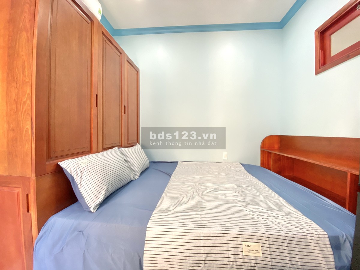 Phòng trọ ban công lớn ngay trung tâm Quận 10 giá tốt