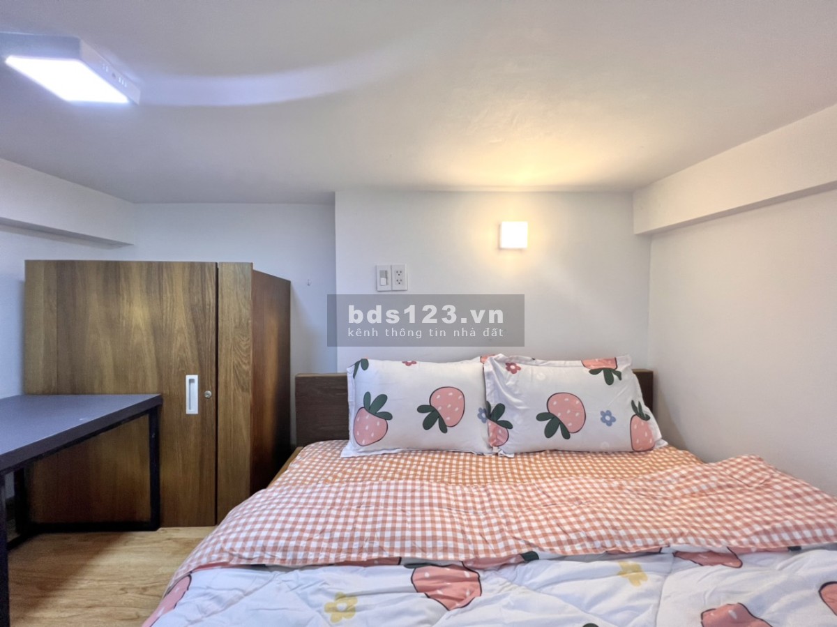 Căn hộ dịch vụ ngay trung tâm Quận 3, có gác rộng 30m2