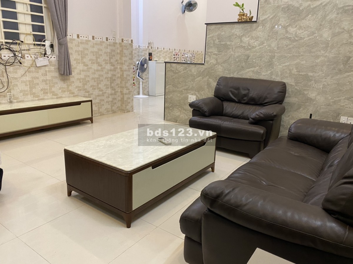 Cho thuê nguyên căn 1 trệt 2 lầu hẻm 8m Lê Văn Lương Nhà Bè