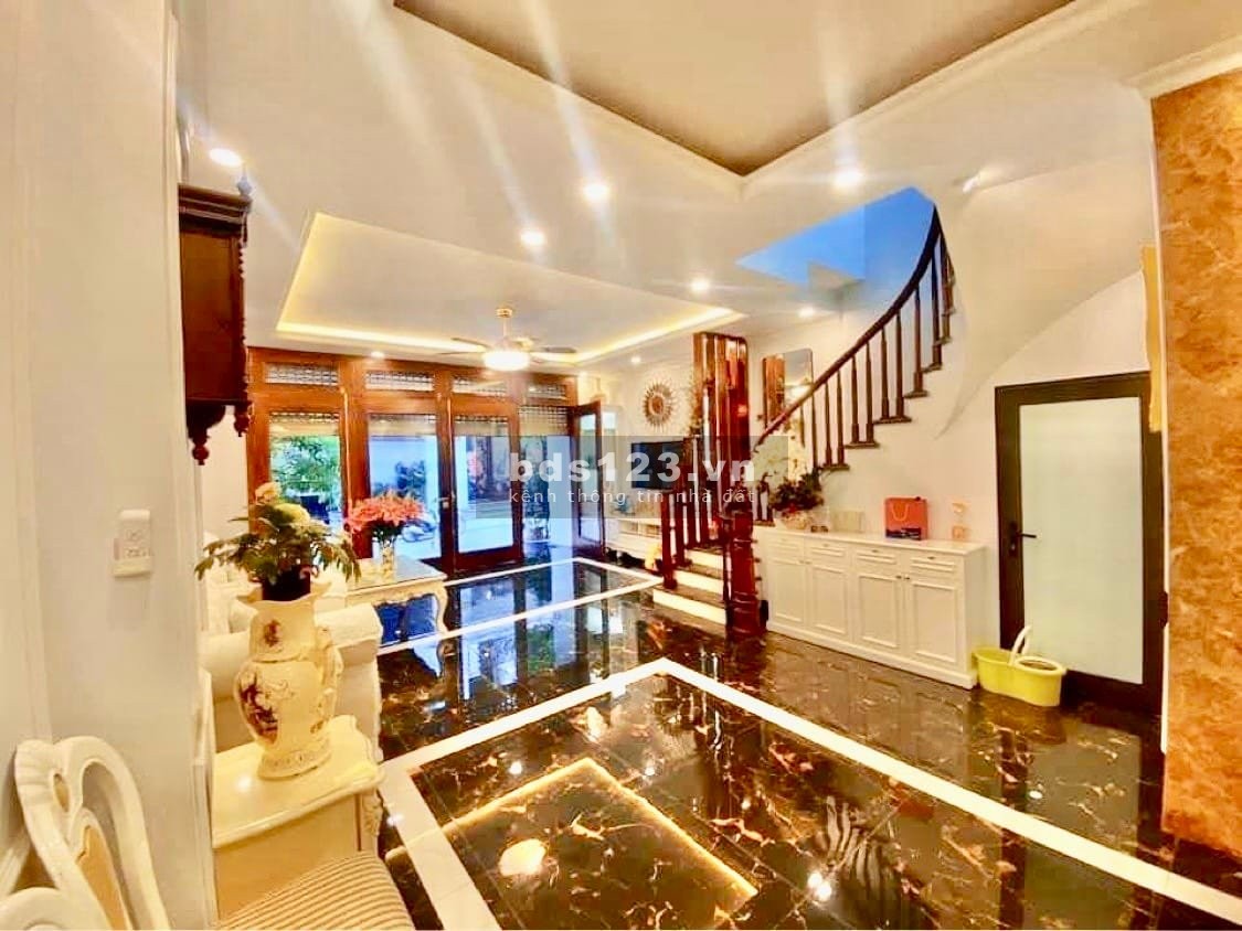 Bán nhà nguyên căn mặt phố Châu Long TRúc Bạch lô góc 91 tỷ