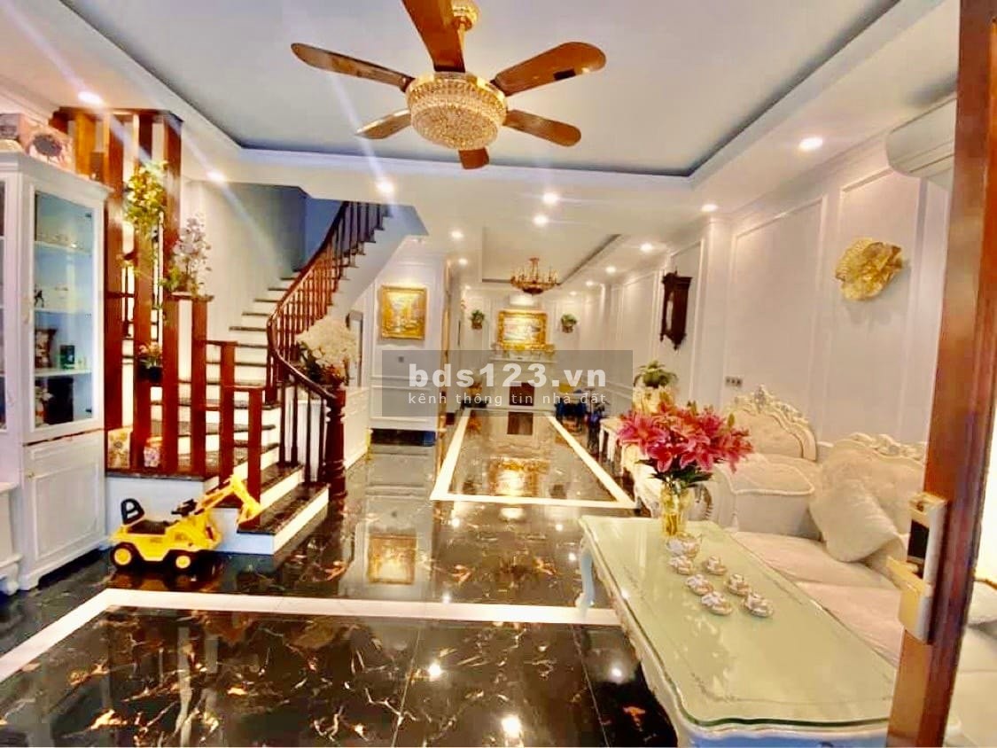 Bán nhà nguyên căn mặt phố Châu Long TRúc Bạch lô góc 91 tỷ