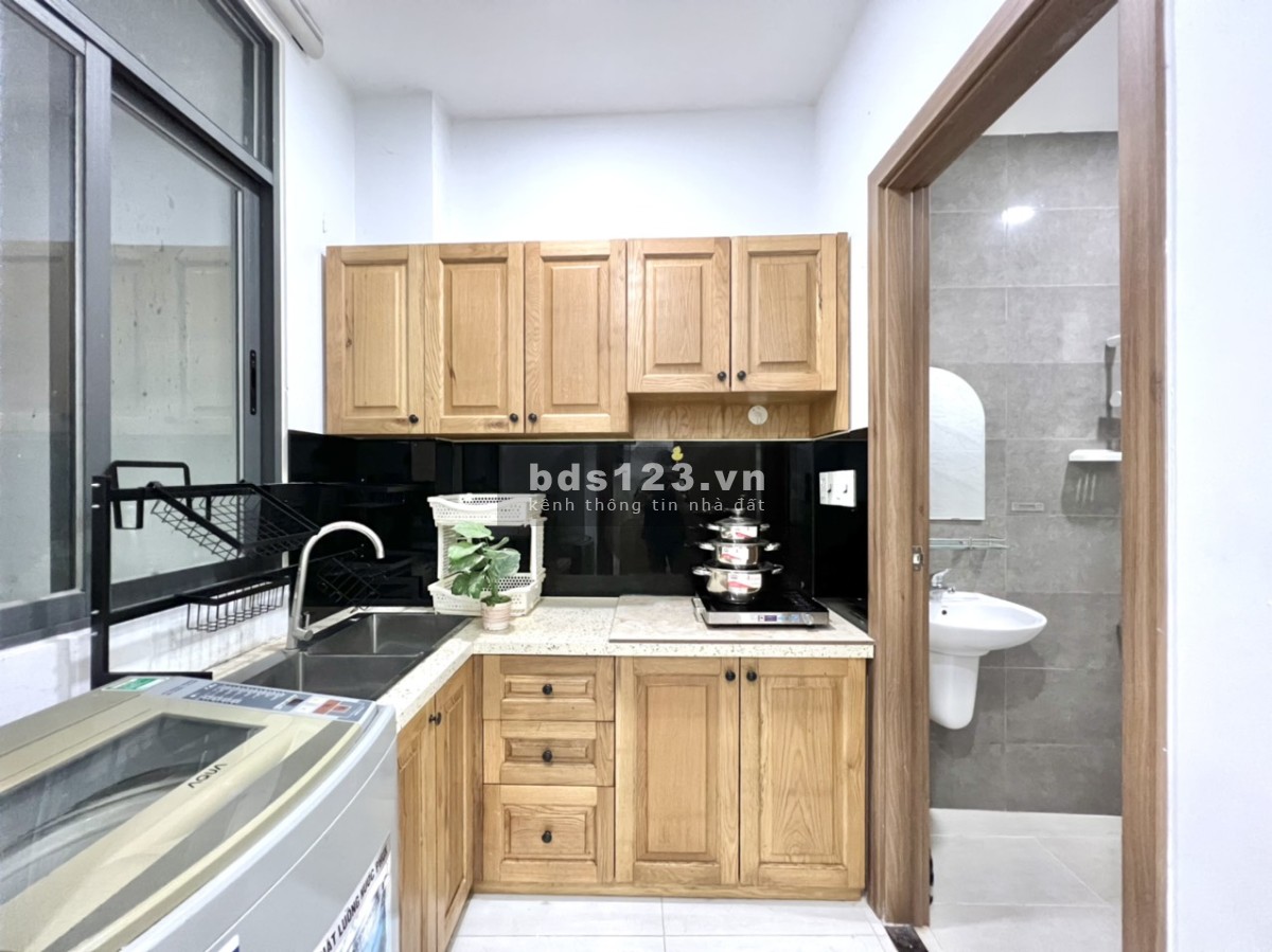 Bán căn hộ cao cấp 1 phòng ngủ, phố ẩm thực Phan Xích Long