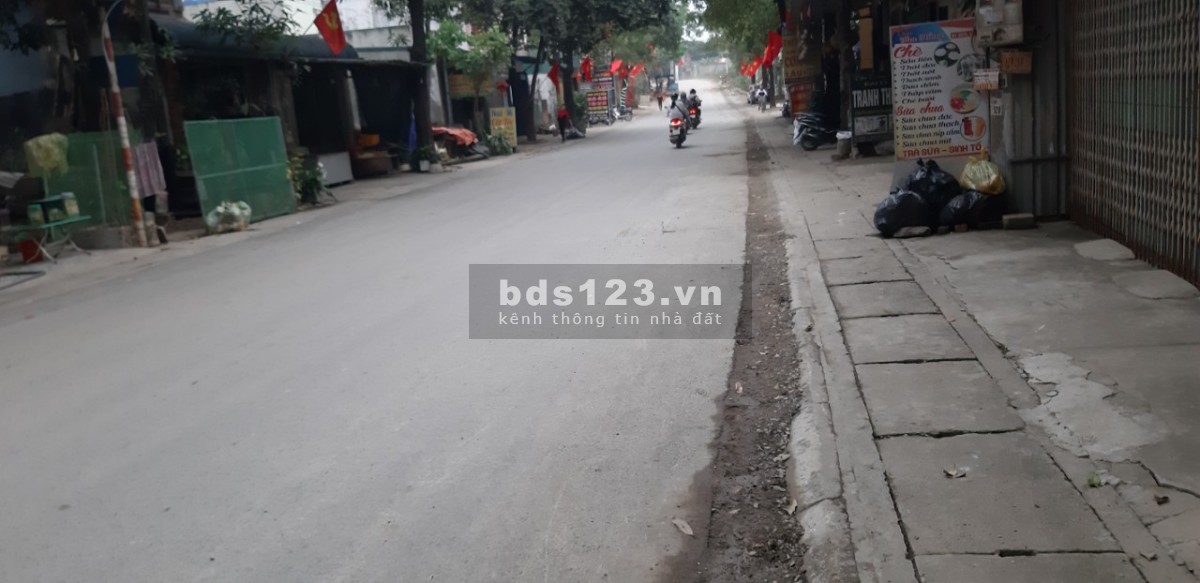 Chính chủ cho thuê nhà trục chính Vai réo, cách qlo 21A 50m
