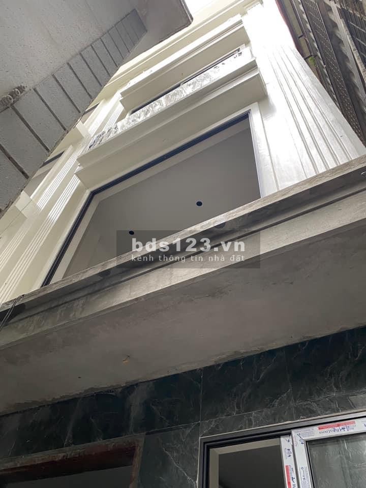 Bán gấp nhà mới xây trong ngõ đường Cầu Giấy Hà Nội 39m, 5,9 tỷ