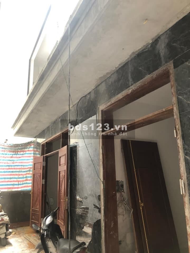 Bán gấp nhà mới xây trong ngõ đường Cầu Giấy Hà Nội 39m, 5,9 tỷ