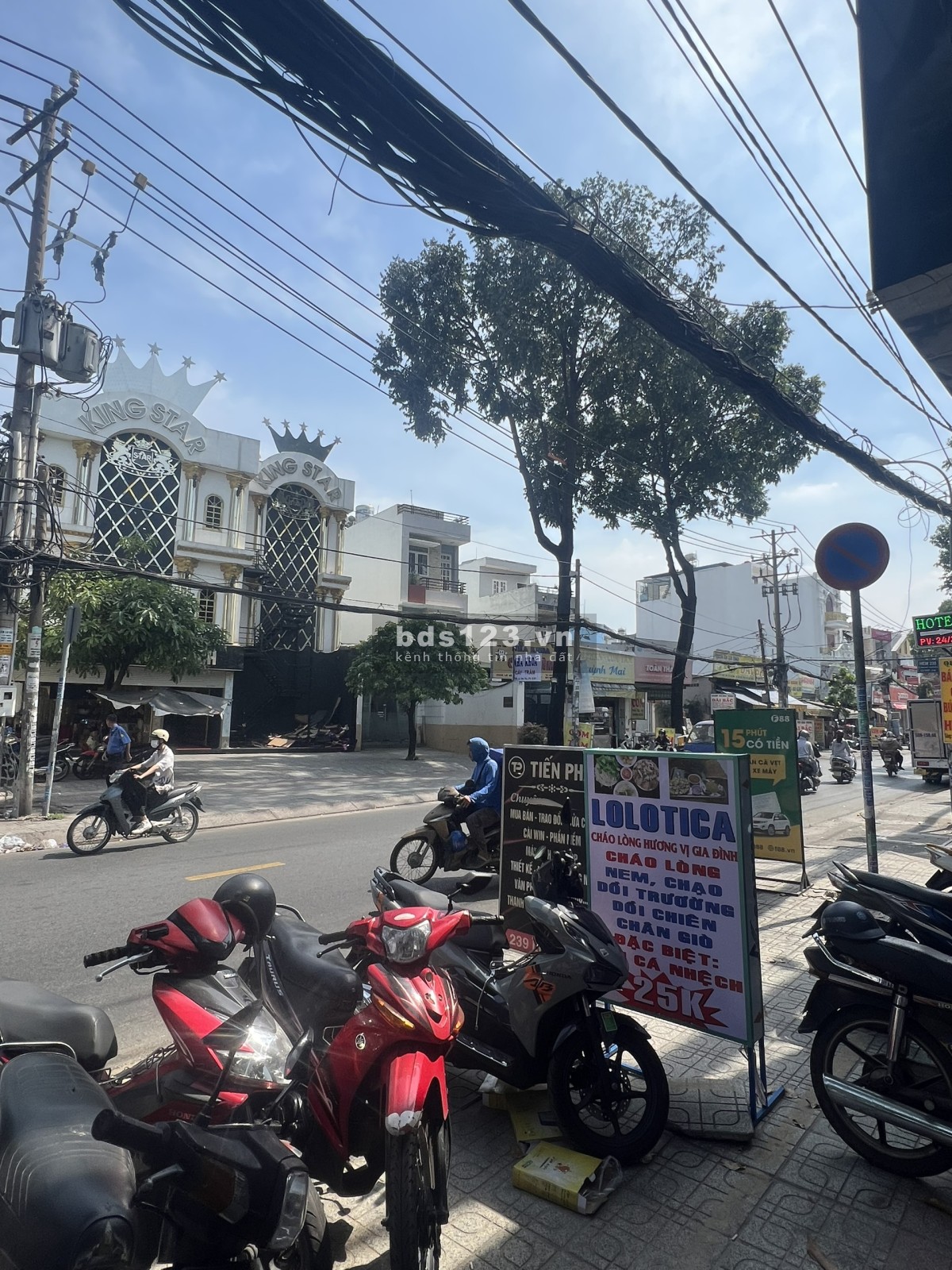 Cho thuê mặt bằng bán cà phê mang đi 3tr5, 241 Lê Văn Thọ, P9, Gò Vấp.
