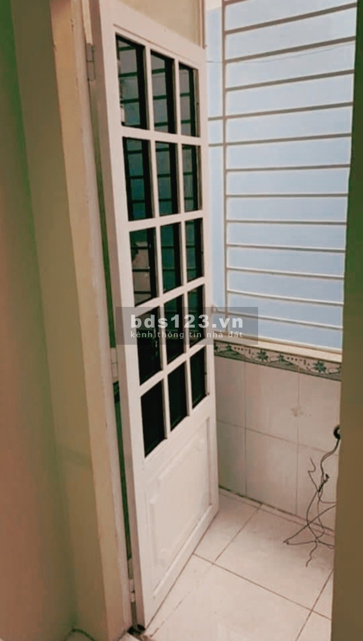 2 tỷ 6 - Hẻm Xe Tải Thông - VỪA Ở VỪA KD – Bán NHÀ SÁT PHAN VĂN TRỊ . F10 . GÒ VẤP