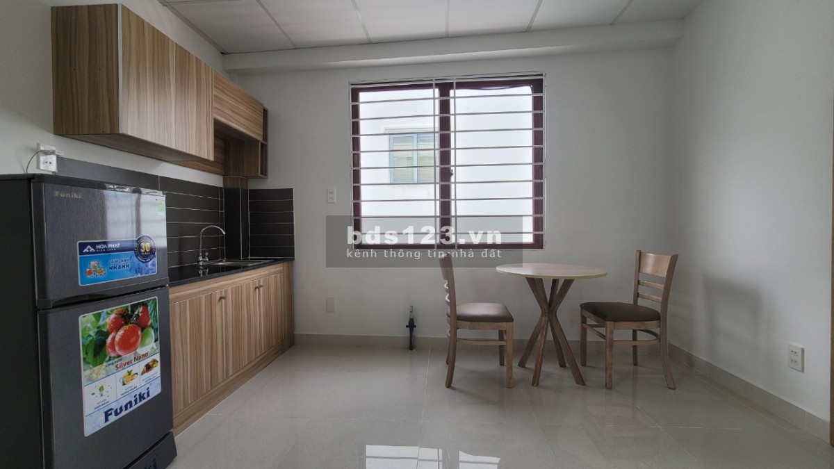 Căn hộ cho thuê 35m2 đường Lê Văn Huân gần etown
