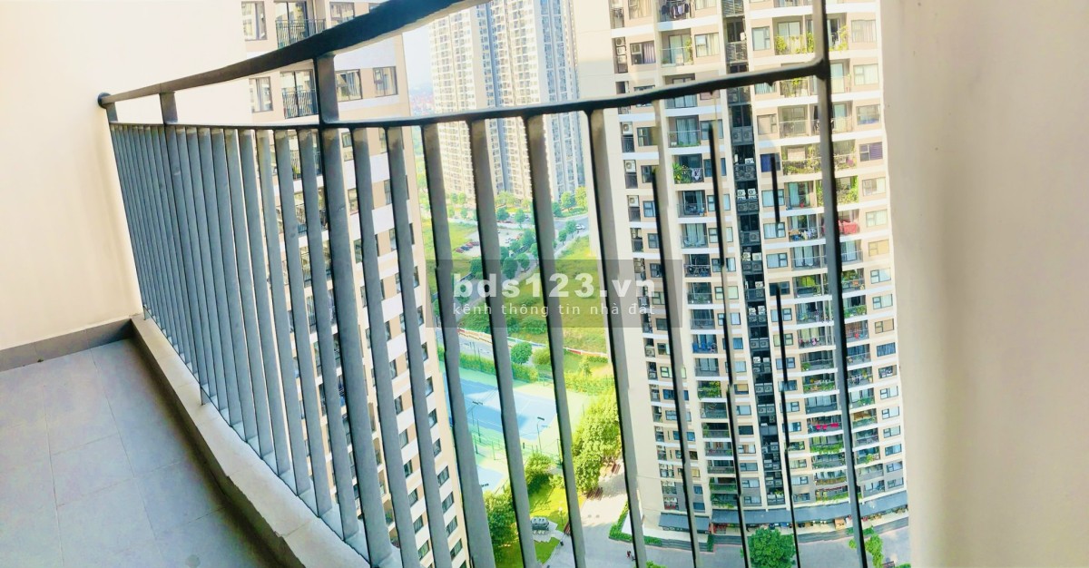 Cần cho thuê căn hộ 2 ngủ, đồ đạc mới tinh.