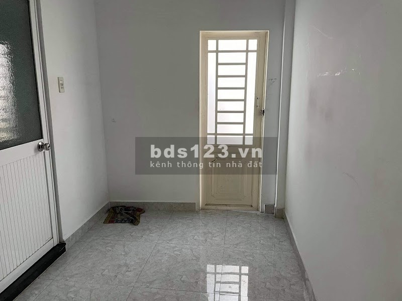 Nhà hẻm tại đường Đinh Bộ Lĩnh dtsd 30m2, giá chỉ 2.88 tỷ thương