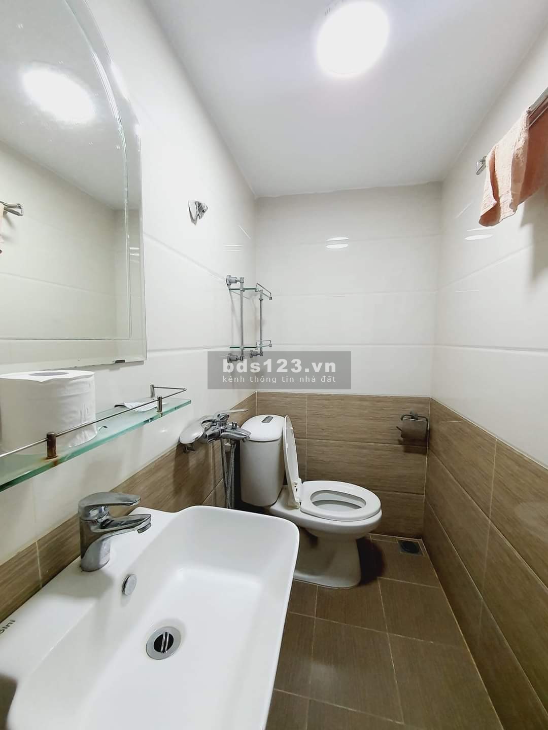 Nhà Đẹp Ở Luôn, Cách Ngõ 460 Khương Đình 20M, Đối diện TÒA FIVESTAR, Ba Gác Đỗ, 39m2*4T, Nhỉnh 5tỷ.