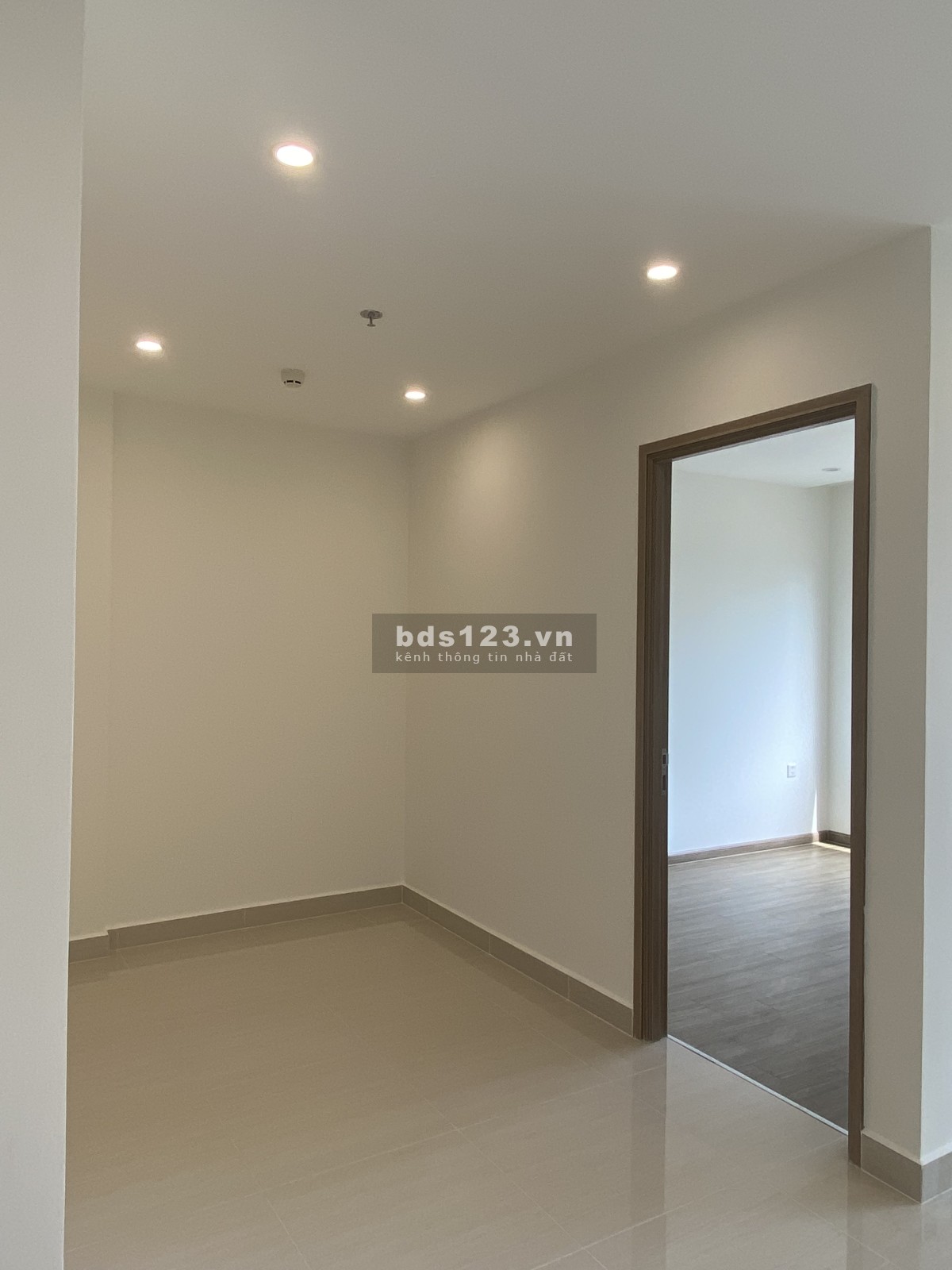 Chính chủ kẹt tiền bán căn hộ 1PN+ Vinhomes Grand Park