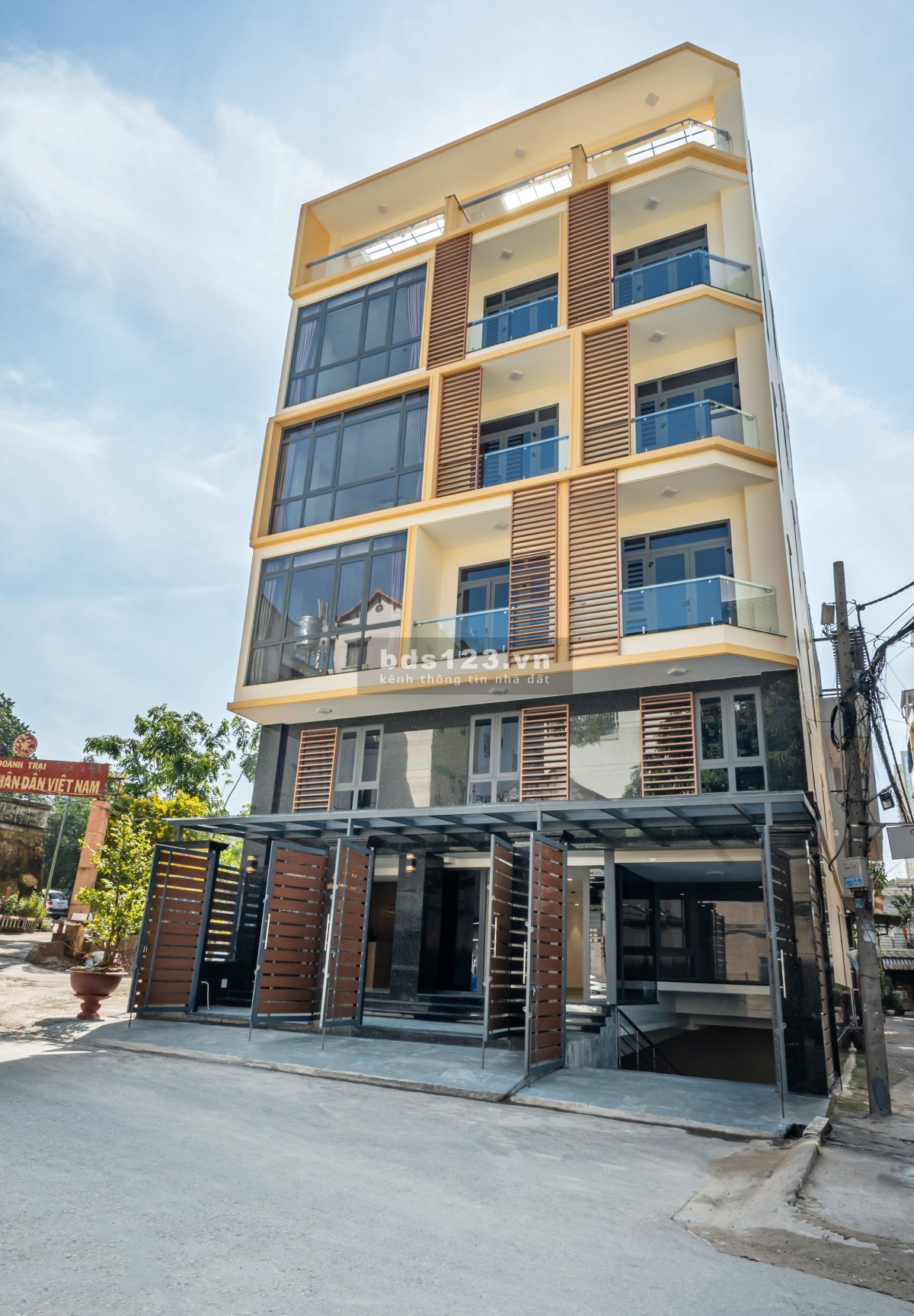 Chính chủ cho thuê căn hộ dịch vụ mới xây Quận 11