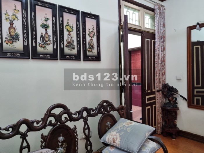 Bán nhà phường Ngọc Khánh, ô tô đỗ cửa, lô góc, 52m giá 6.5 tỷ.