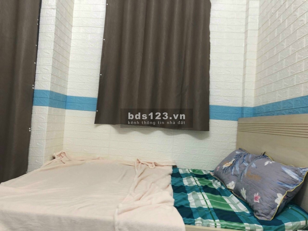 Bán nhà Q7 hẻm 861 trần xuân soạn 3x6 giá: 2,15 tỷ nhà sổ hồng riêng có nội thất