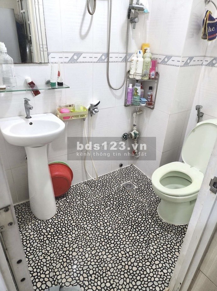 Bán căn hộ góc 44m2 C/C 518 Võ Văn Kiệt Quận 1