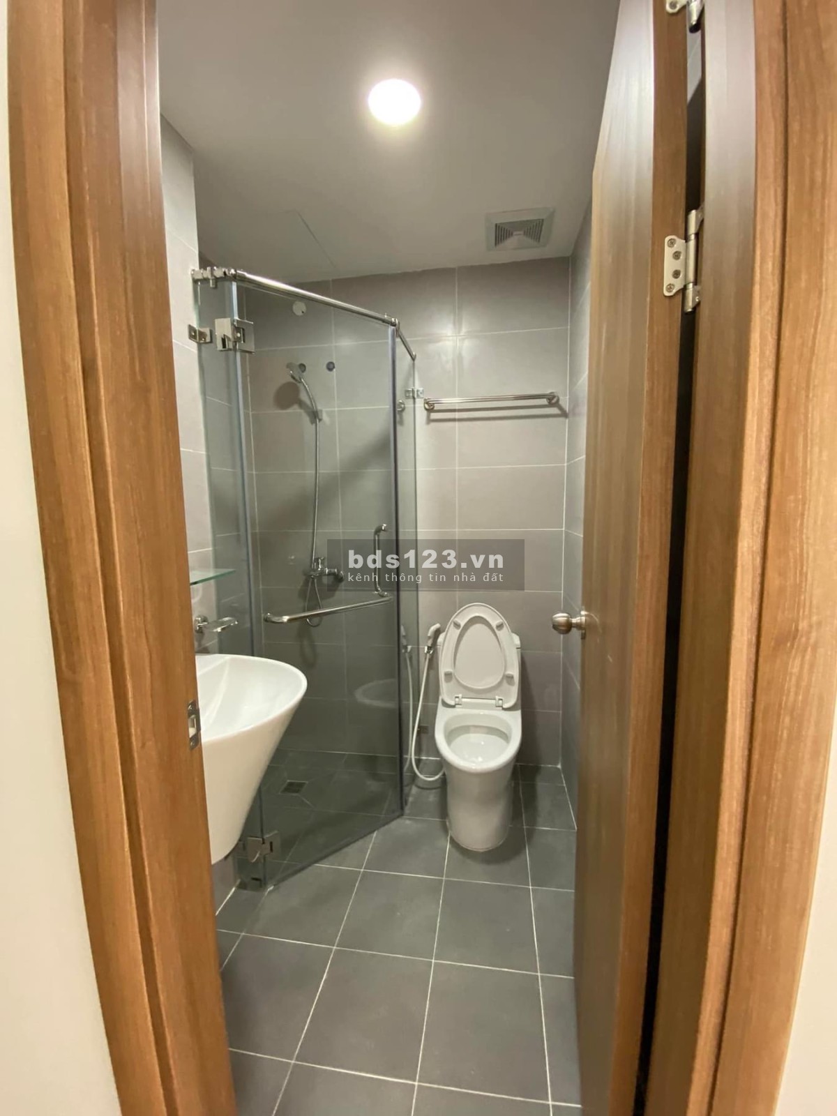 Bán căn hộ Bcons Garden thu hồi vốn tặng full nội thất chỉ 1,8 tỷ/căn