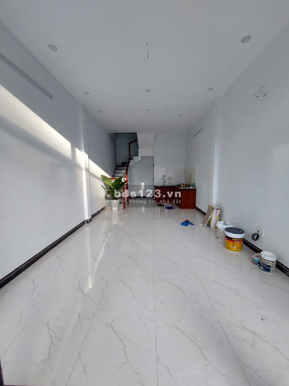 Cần bán nhà ngay trung tâm phố 3 tầng sang trọng phong cách hiện đại, tinh tế