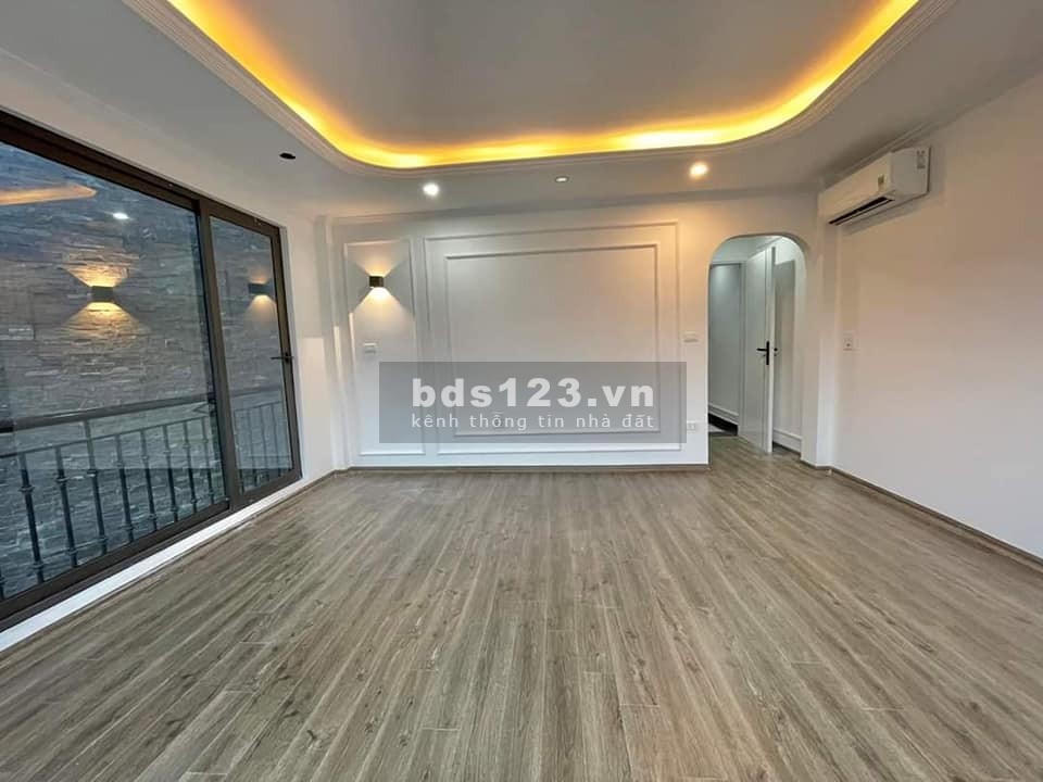 Toà văn phòng 9 tầng thang máy Lê Trọng Tấn, lô góc kinh doanh mt 8m, dt 55m2, giá 9.6 tỷ