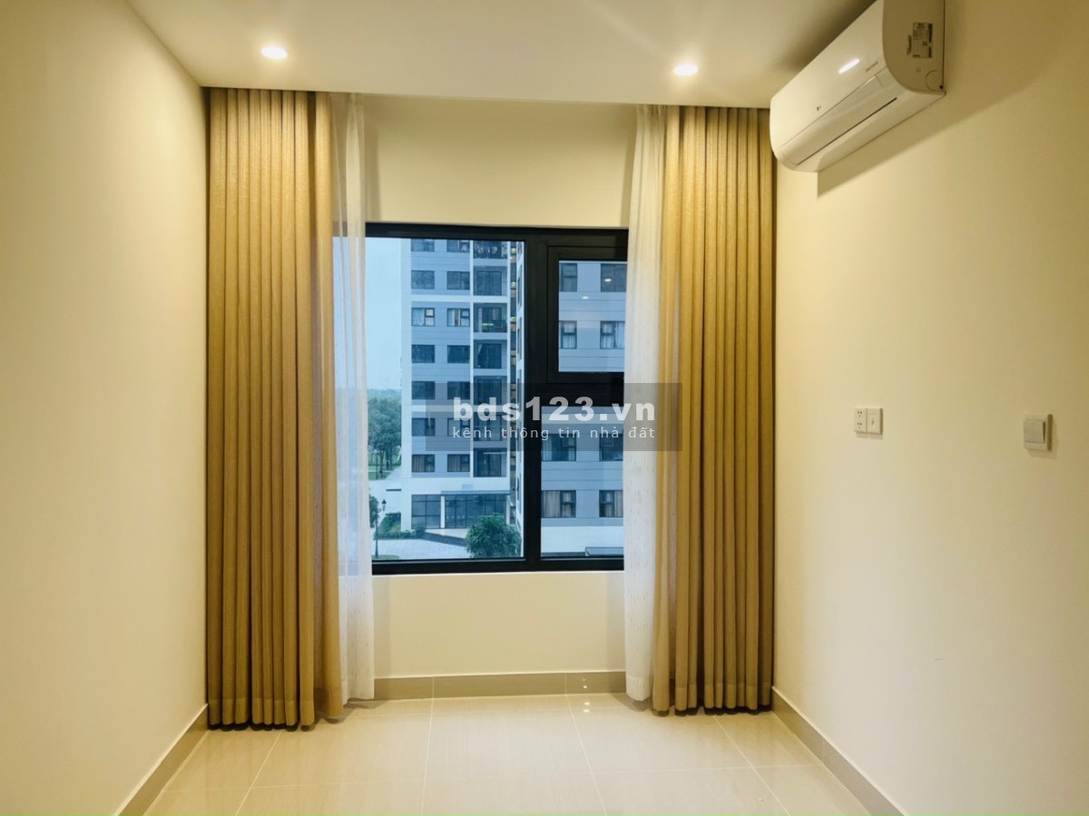 Cho thuê căn New Studio nội thất có rèm giá chỉ 4 triệu dự án Vinhomes Quận 9