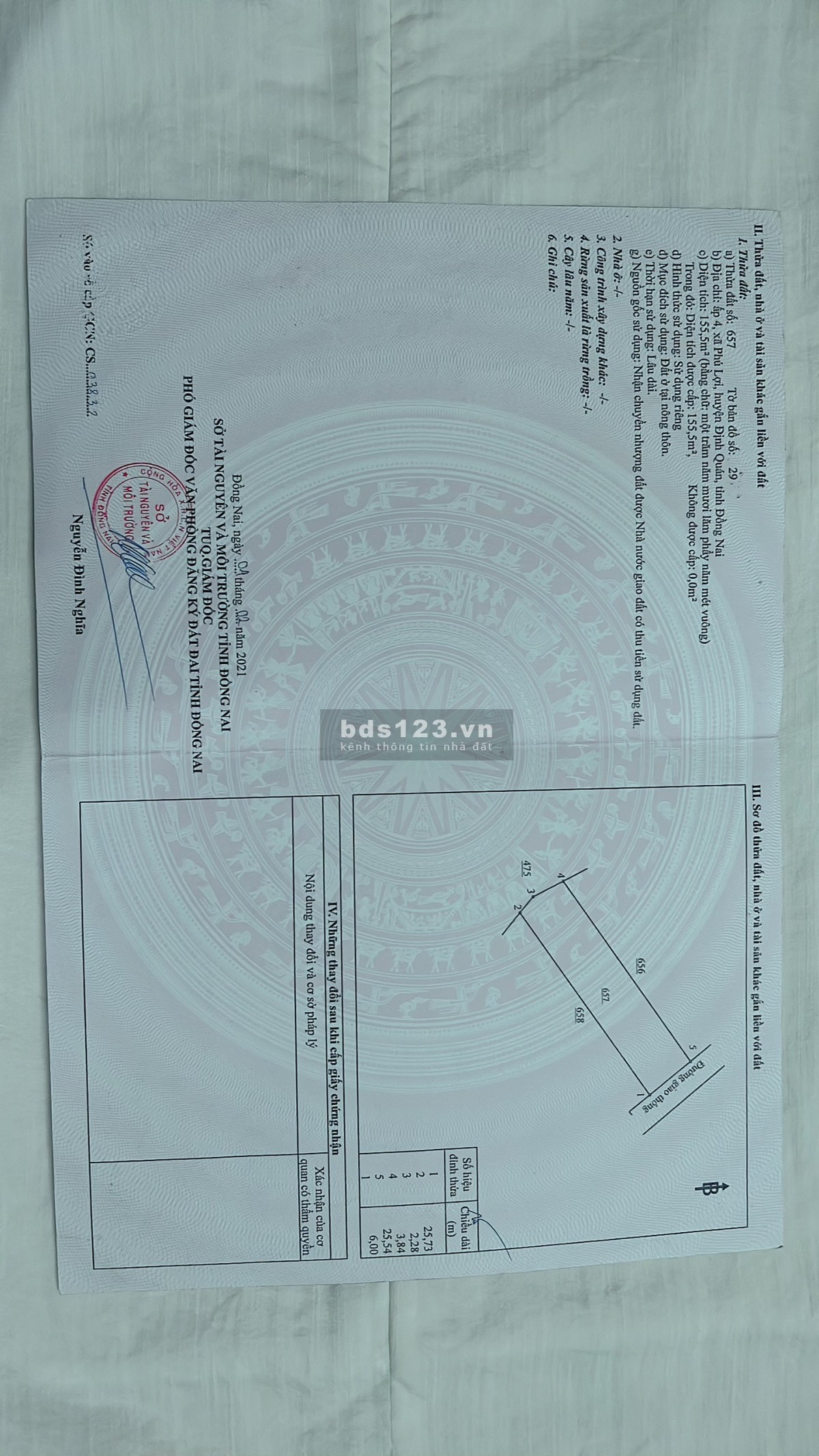 Chủ cần thu hồi vốn về quê đầu tư bán gấp 2 nền thổ cư ngay thị trấn Định Quán, mặt tiền đường nhựa