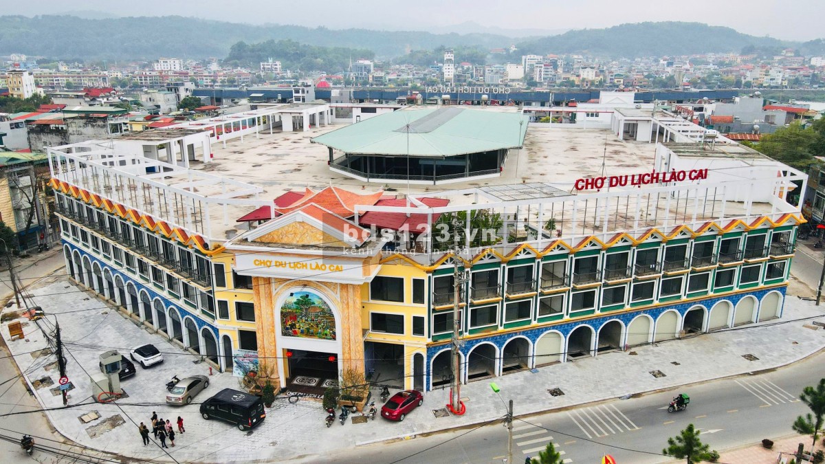 Bán gian hàng chợ du lịch Lào Cai, gần cửa khẩu với tiềm năng sinh lời tốt 150 triệu
