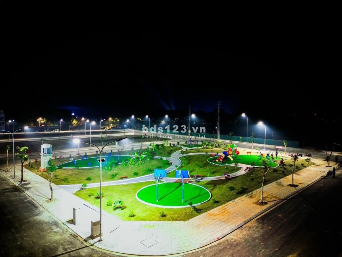 Độc quyền lô khe thoáng đẹp kinh doanh luôn đất nền Golden Field Tx. Nghĩa Lộ ngay mặt đường QL32