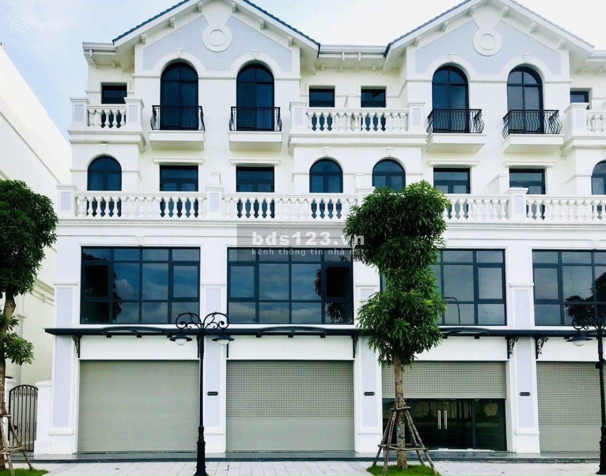 Shophouse sổ lâu dài hoàn thiện full nội thất có thang máy giá 12.8 tỷ Vin Gia Lâm (0985941715)