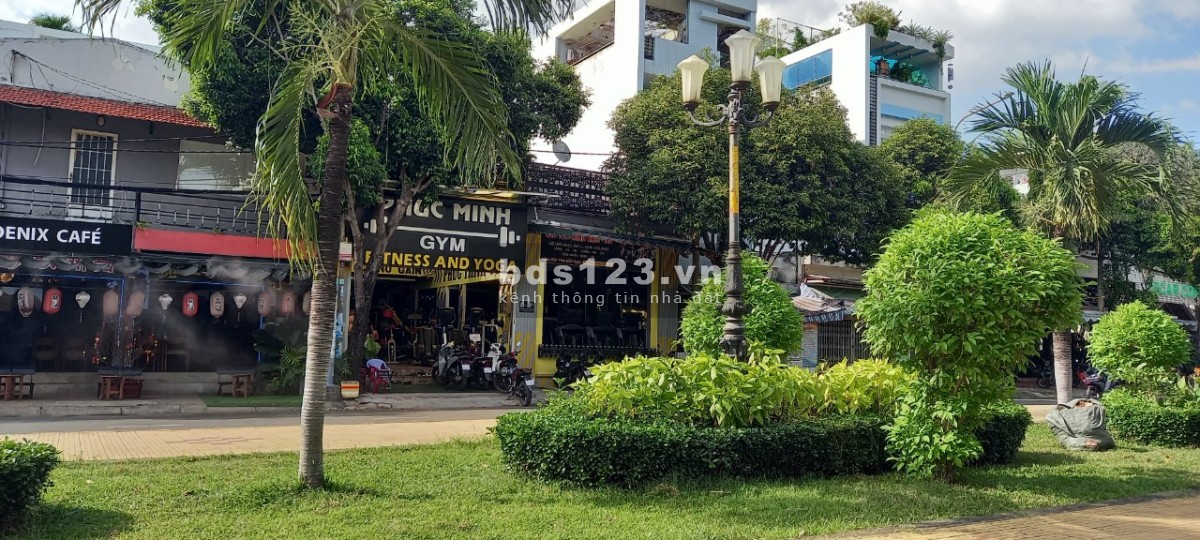 Bán nhà mặt tiền Phường Tân Sơn Nhì, vị trí cực kỳ đắc địa quận Tân Phú