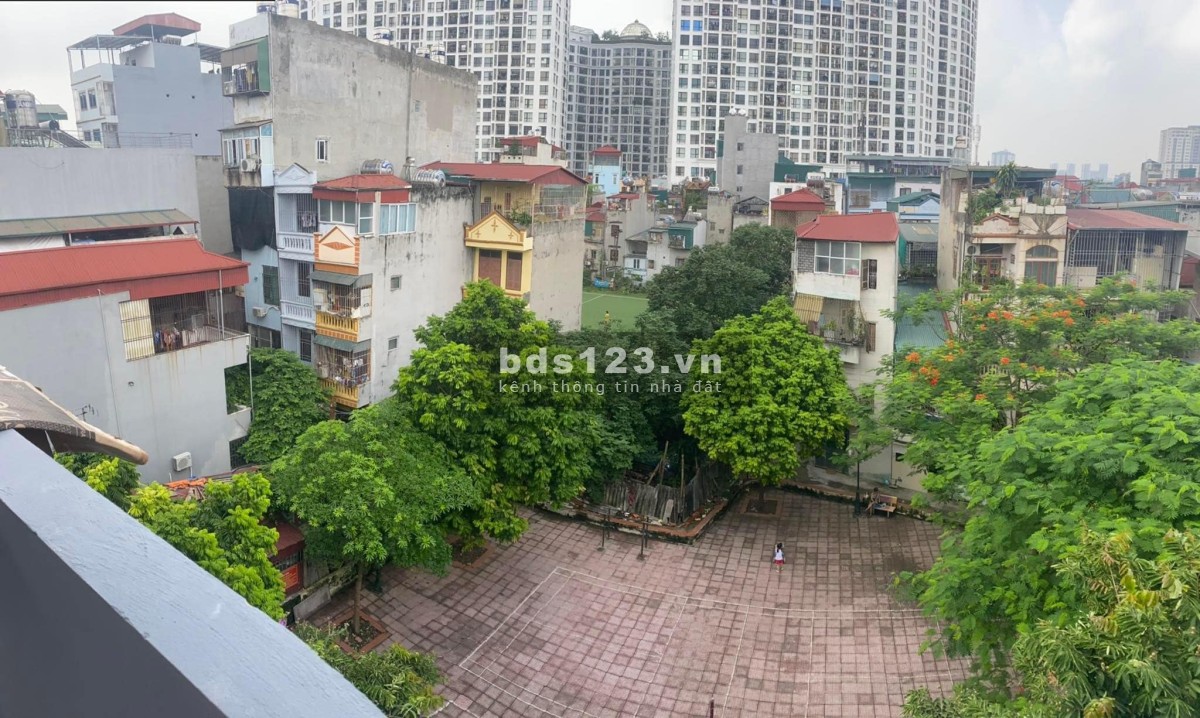 Bán nhà riêng căn góc Quân Nhân, Thanh Xuân, giá 3,7 tỷ, LH: 0979 628 323