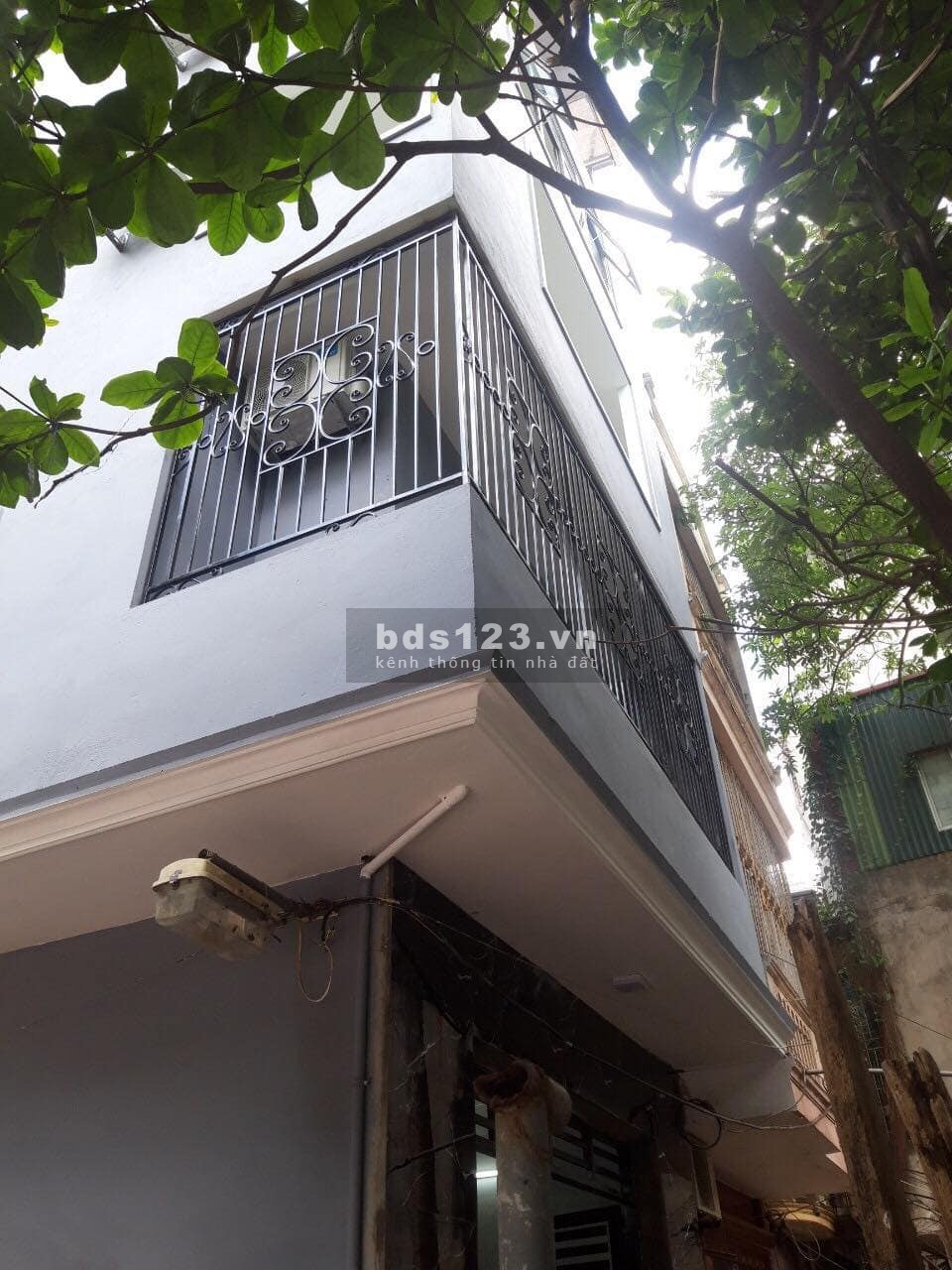 Bán nhà riêng căn góc Quân Nhân, Thanh Xuân, giá 3,7 tỷ, LH: 0979 628 323