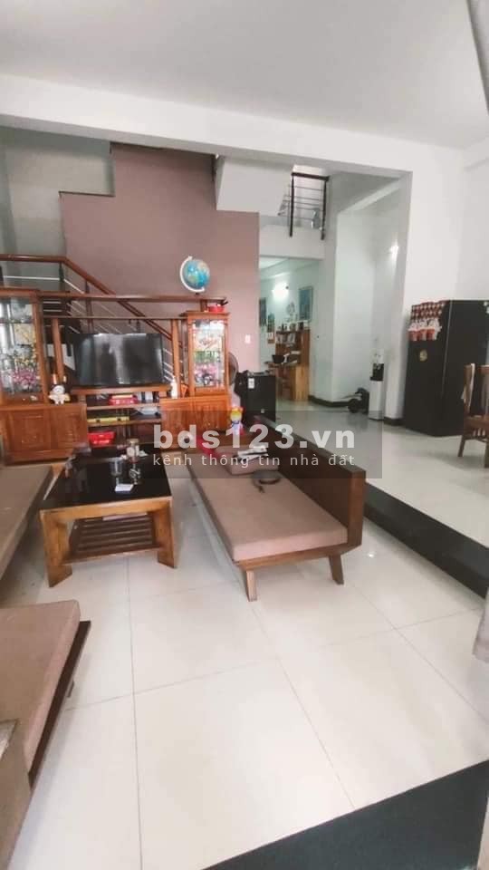 Bán nhà riêng giá sập hầm, kiệt ô tô, DT 130m² x 2 tầng, chỉ hơn 2 tỷ