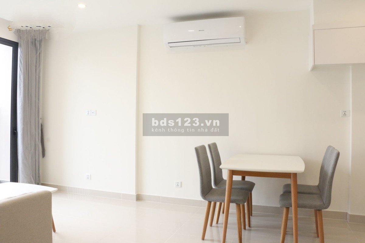 Bán căn hộ 2 PN 1 WC tòa S105 Vinhomes Smart City, tầng trung, hướng mát, giá tốt