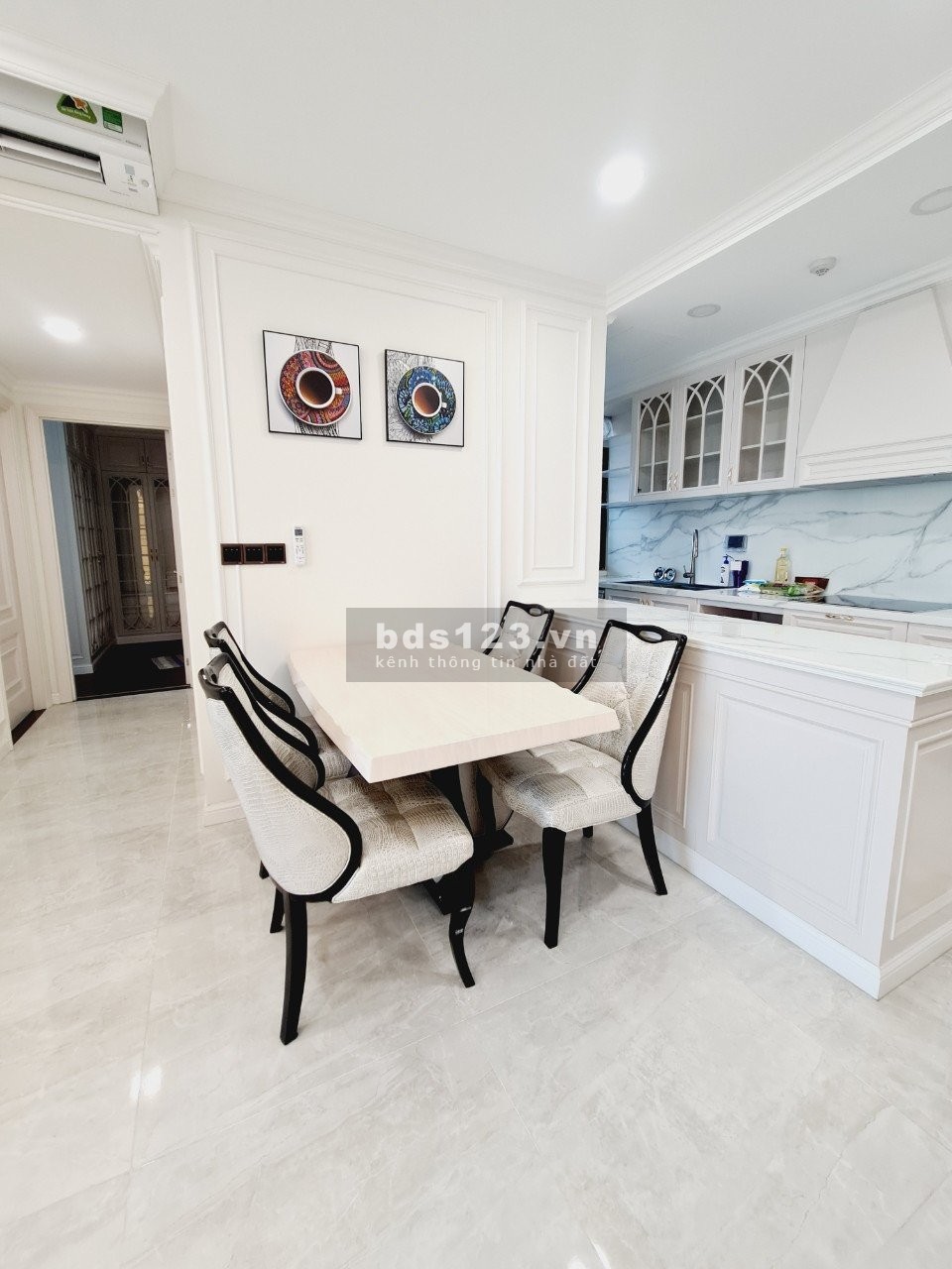 Cho thuê căn hộ 2PN, FULL nội thất giá 22 triệu bao phí quản lý - dự án Feliz En Vista