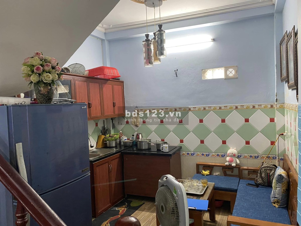 Bán nhà đẹp Thanh Xuân, lô góc thoáng sáng, đủ công năng, DT 35m², giá 3 tỷ