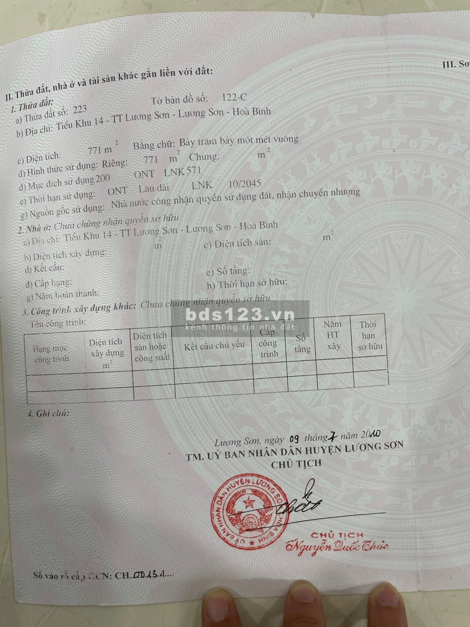 Bán gấp mảnh đất ô góc chính chủ 2 mặt đường rộng 40m