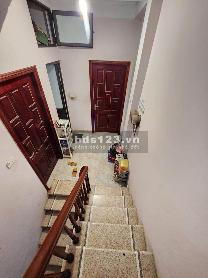 Bán nhà Cầu Giấy ô tô đỗ cửa lô góc ngõ thôn trung tâm Cầu Giấy, dt 52m2, giá 4.2 tỷ