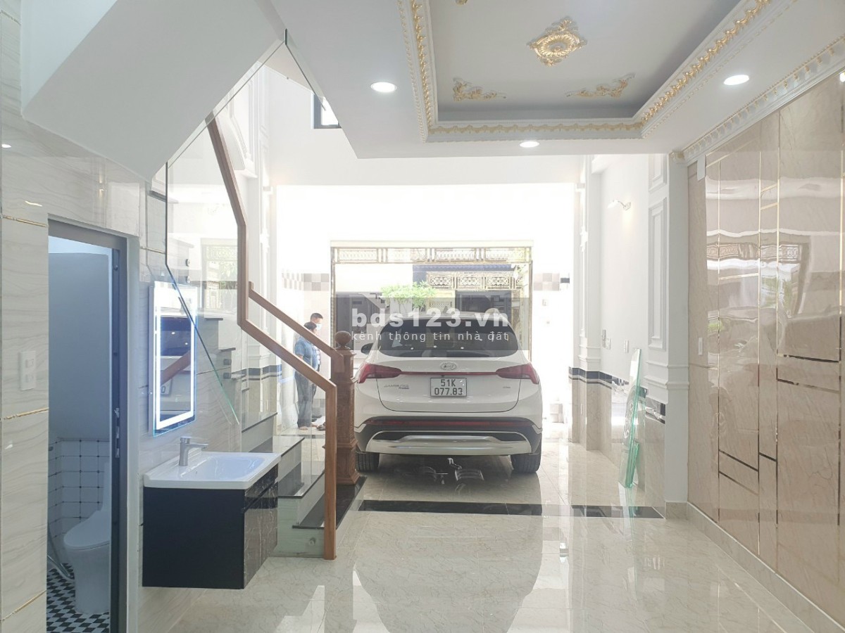Bán nhà riêng 4 tầng, mặt tiền kinh doanh TP Thủ Đức ngay sát Vạn Phúc City, Cân Nhơn Hòa