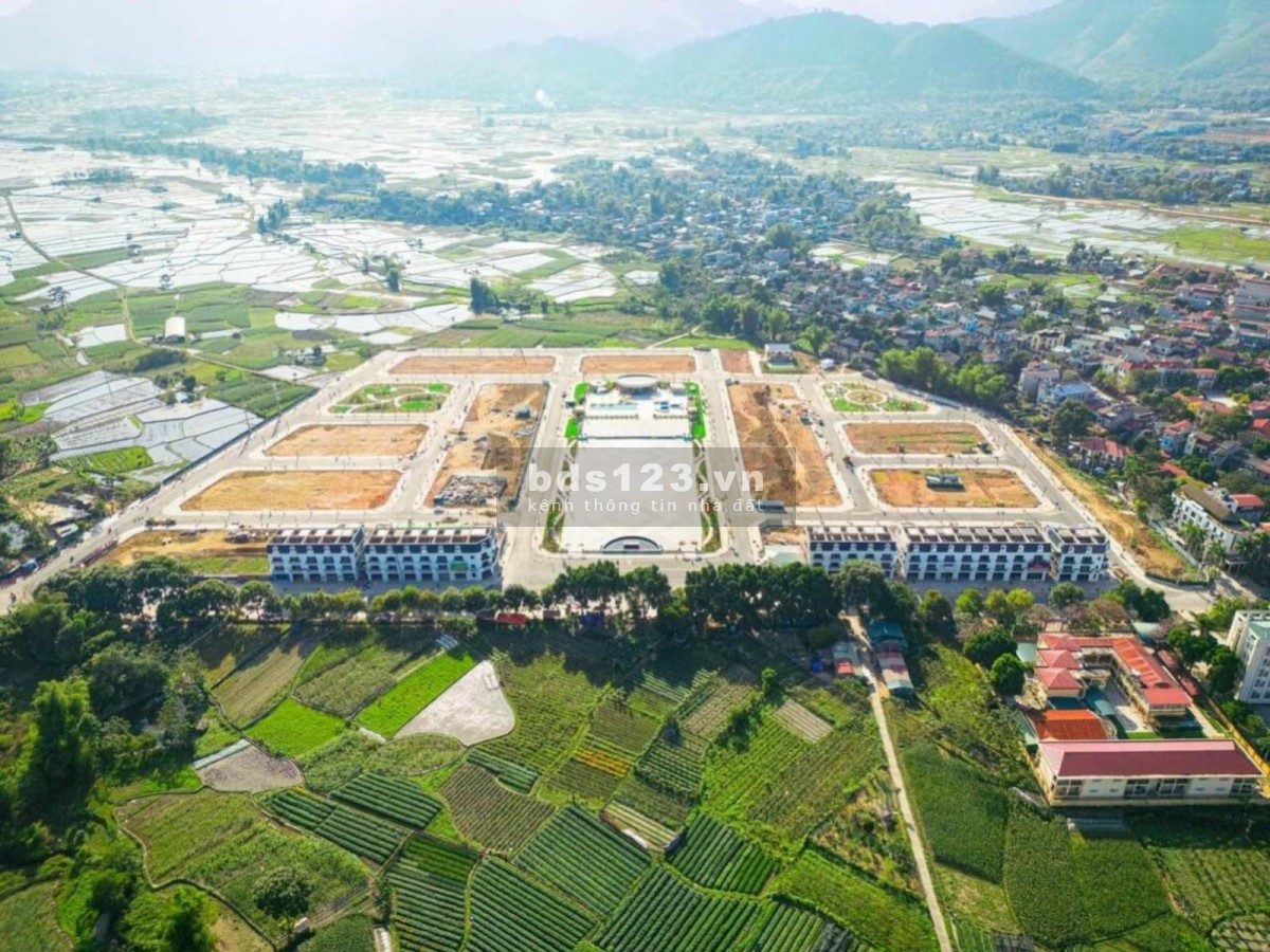Bán biệt thự, shoptel GĐ1 dự án Golden Field ngay trung tâm thị xã Nghĩa Lộ, giá siêu hấp dẫn