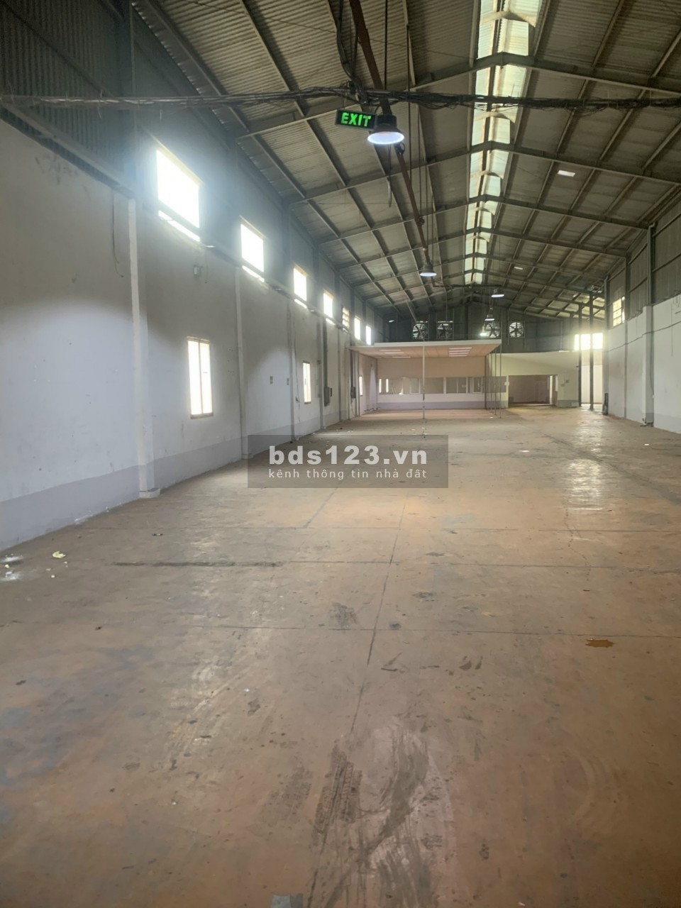 Cho thuê 1000m2 kho Hoàng Hữu Nam, Long Thạnh Mỹ, Quận 9, dt 1.000m², giá chỉ 85 triệu/tháng